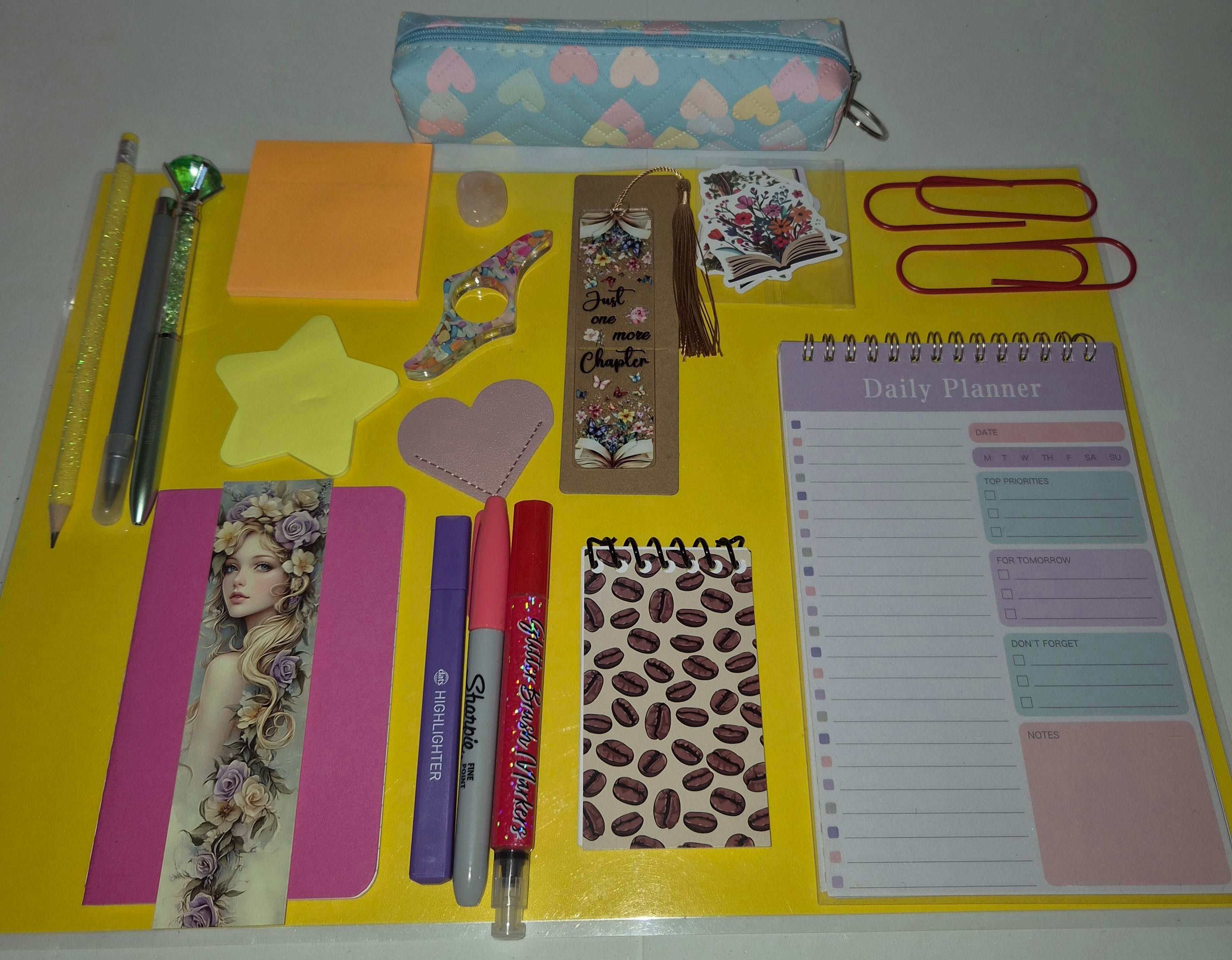 Mummy & Me Pages & Pens Mystery Bundles